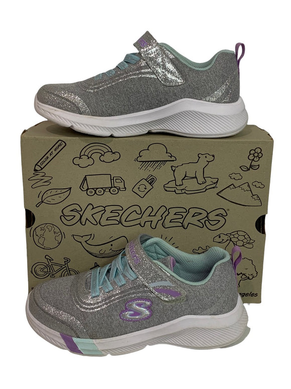 Size 13.5 Skechers Girls New Sneakers Girls Dreamy Lites Silver Gray Machine Washable