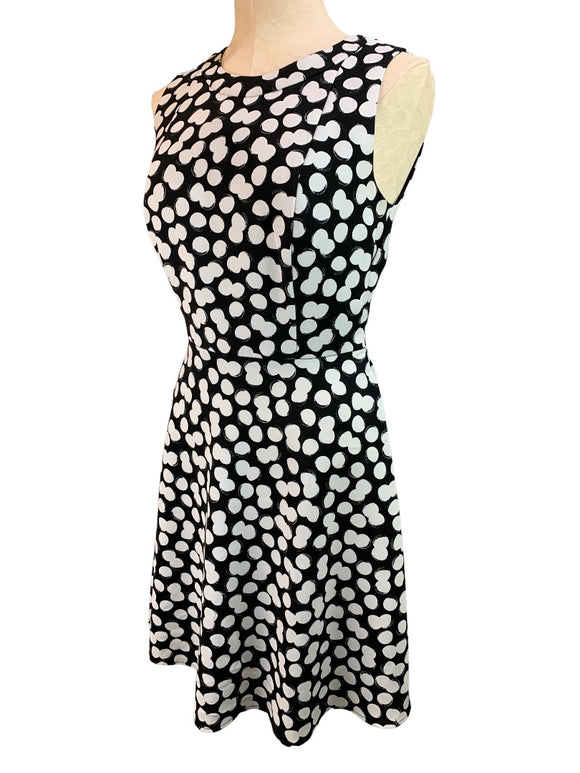 10 AB Studio Black White Dot Sleeveless A-Line Dress Lined Bodice