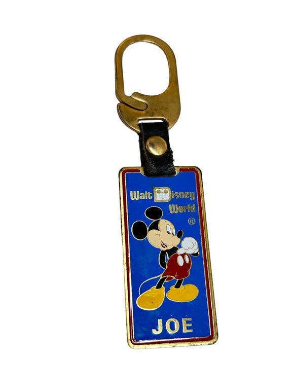 Vintage Walt Disney Workd Keychain Key Ring 