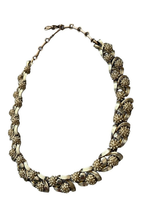 Coro Gold Tone Thistle Floral Link Necklace Vintage 14