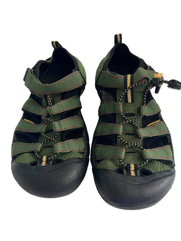 5 Kids Keen Newport H2 Green Toe Cap Sandals Hiking Water Shoes