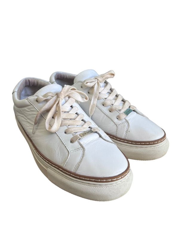 Size 9 JSlides Women's LUCKI Lace-up Round toe Platform Sneaker White Leather