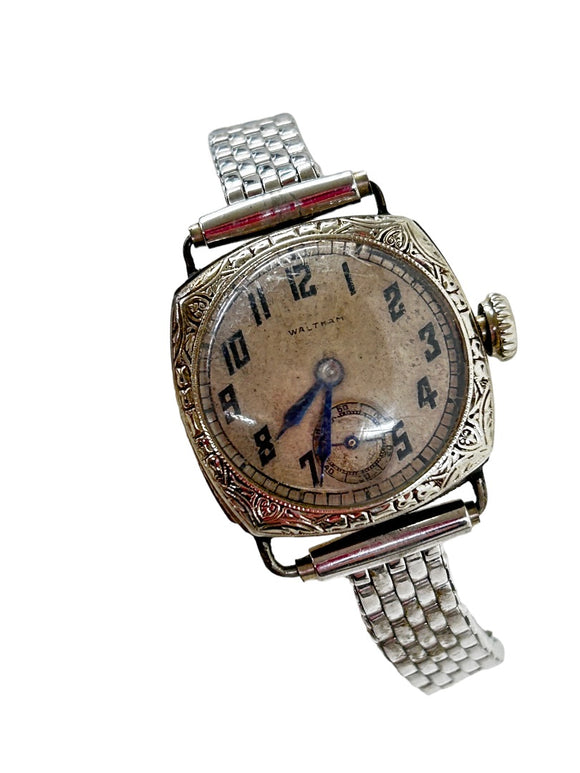Vintage Waltham Women's Wrist Watch Silvertone Decorative Bezel Working condition