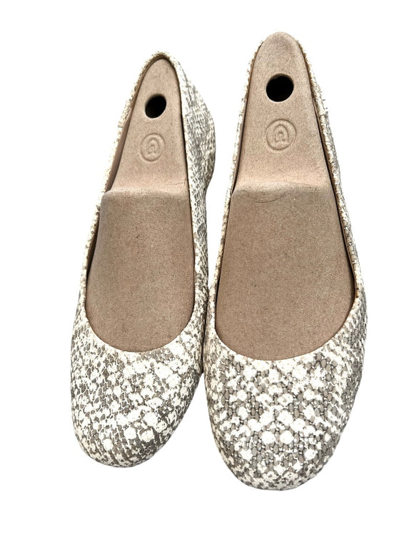 8.5 M Tory Burch Travel T Ballet Flats In Neutral Snakeskin Leather