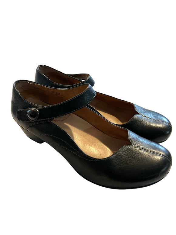 10 (41) Taos Samba Black Split Toe Mary Jane Comfort Shoes